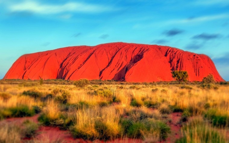 uluru-2058380-001