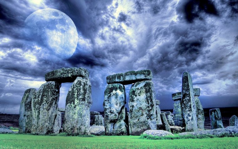 stonehenge-3402627-001