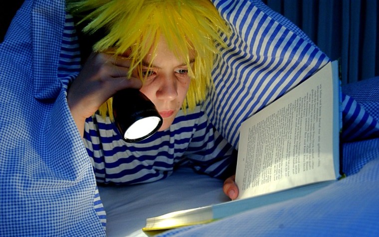 at-night-2370235_1920